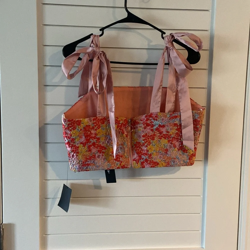 Lulus Floral Tie Crop Tank Size L NWT - Picture 3 of 5